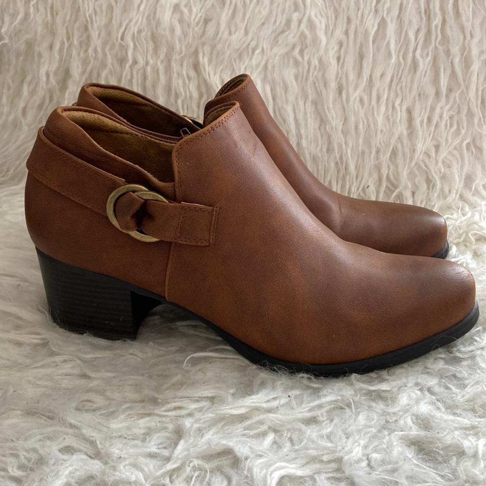 Natural Soul Brown Leather Ankle Booties